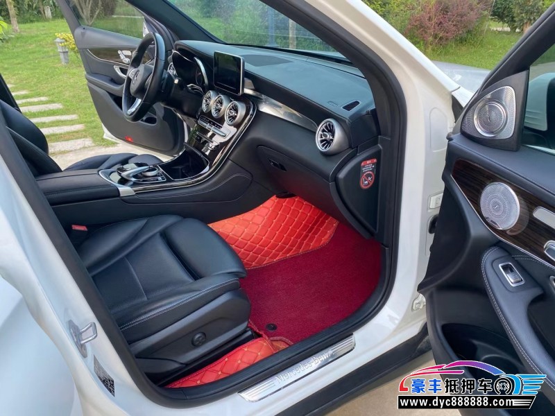 17年奔驰GLCSUV抵押车出售