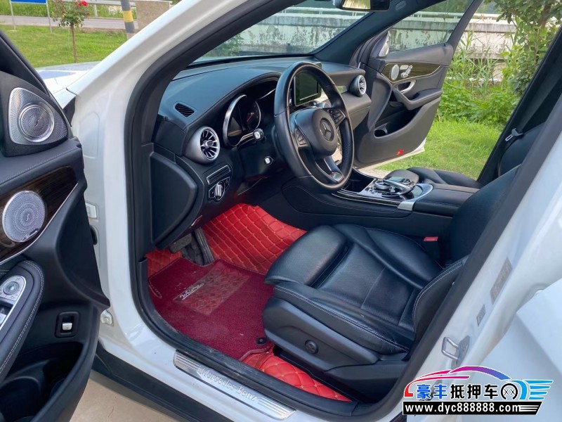 17年奔驰GLCSUV抵押车出售