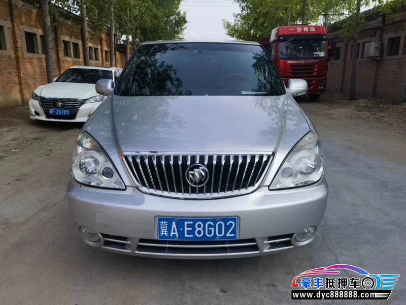 15年别克GL8轿车抵押车出售