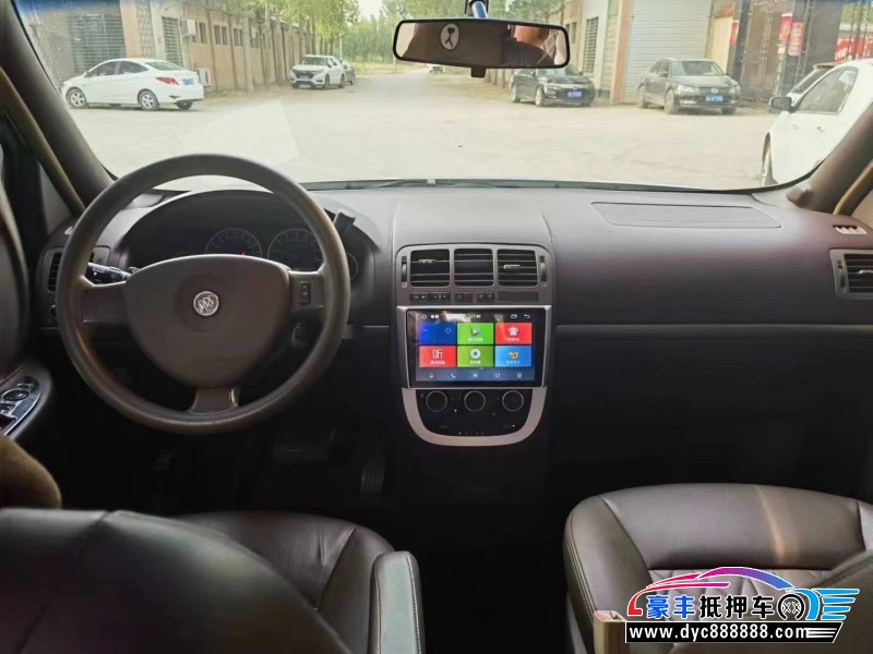 15年别克GL8轿车抵押车出售