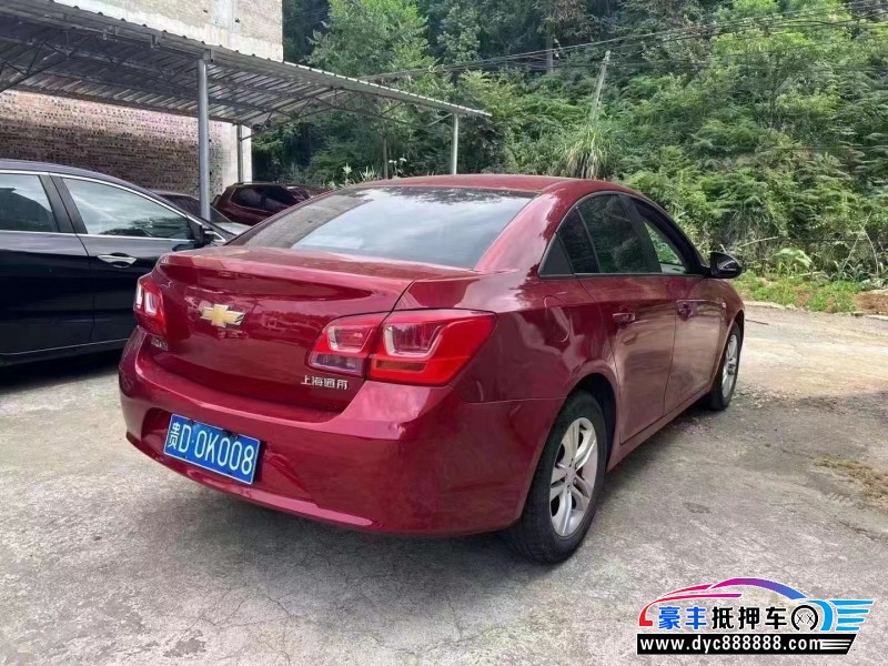 15年雪佛兰科鲁兹轿车抵押车出售