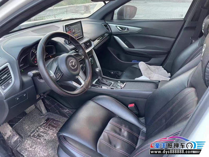 18年马自达CX-4轿车抵押车出售