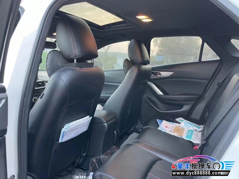 18年马自达CX-4轿车抵押车出售