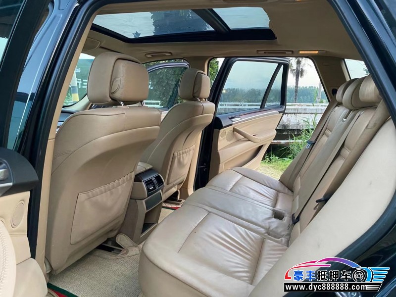 13年宝马X3SUV抵押车出售