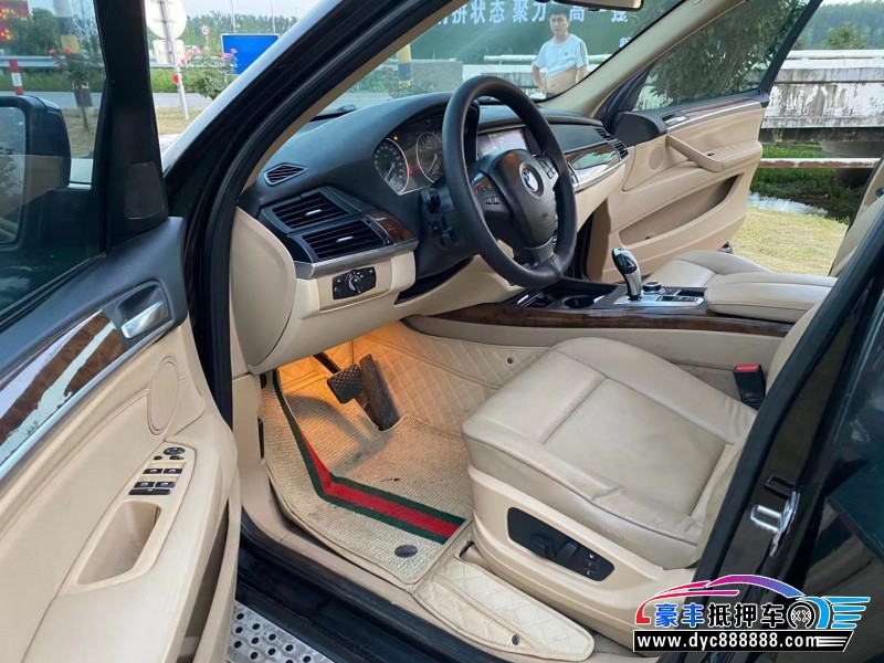 13年宝马X5SUV抵押车出售