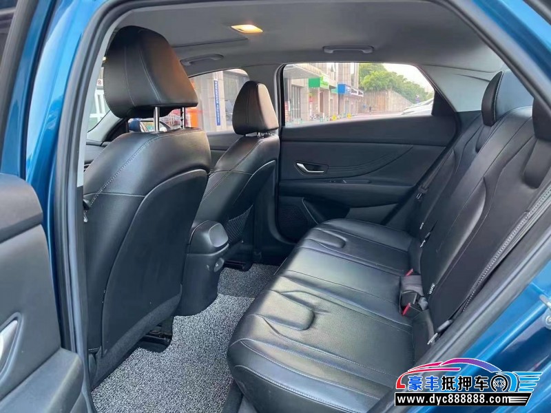 20年现代伊兰特轿车抵押车出售