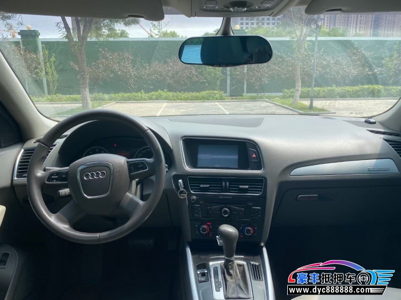 13年奥迪Q5轿车抵押车出售
