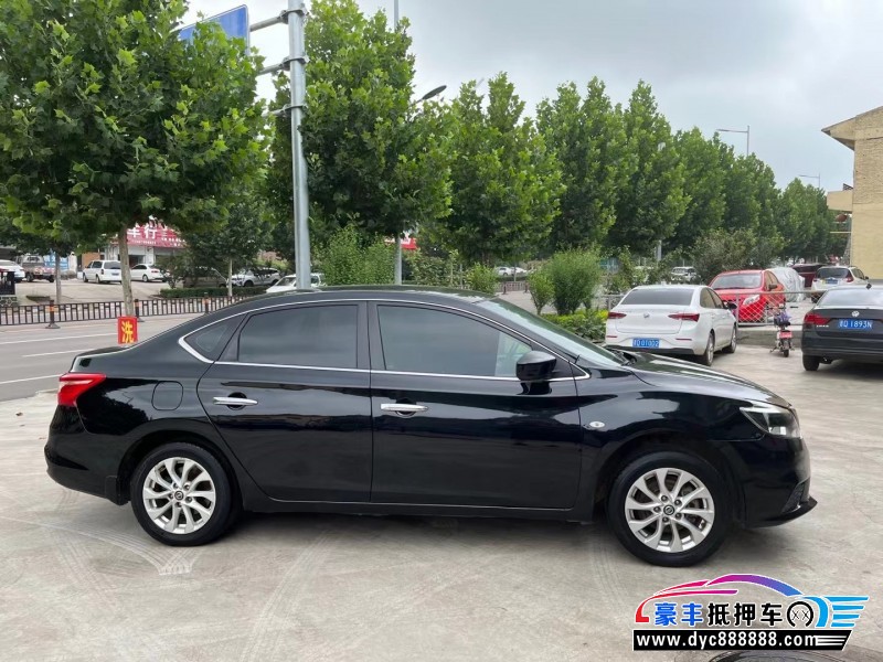 16年日产轩逸轿车抵押车出售