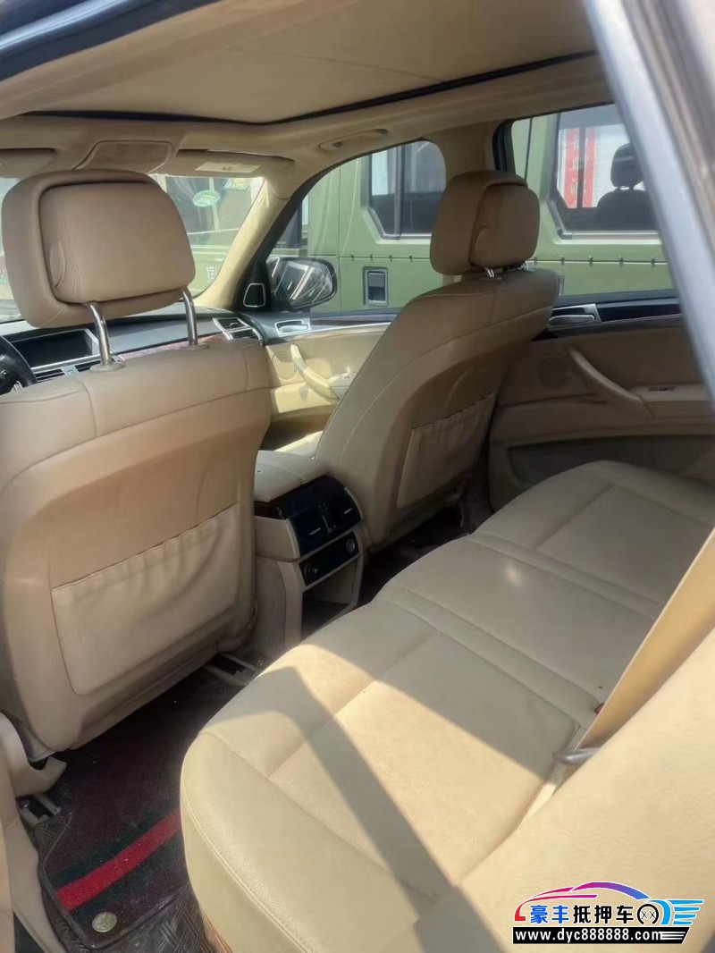 14年宝马X5轿车抵押车出售