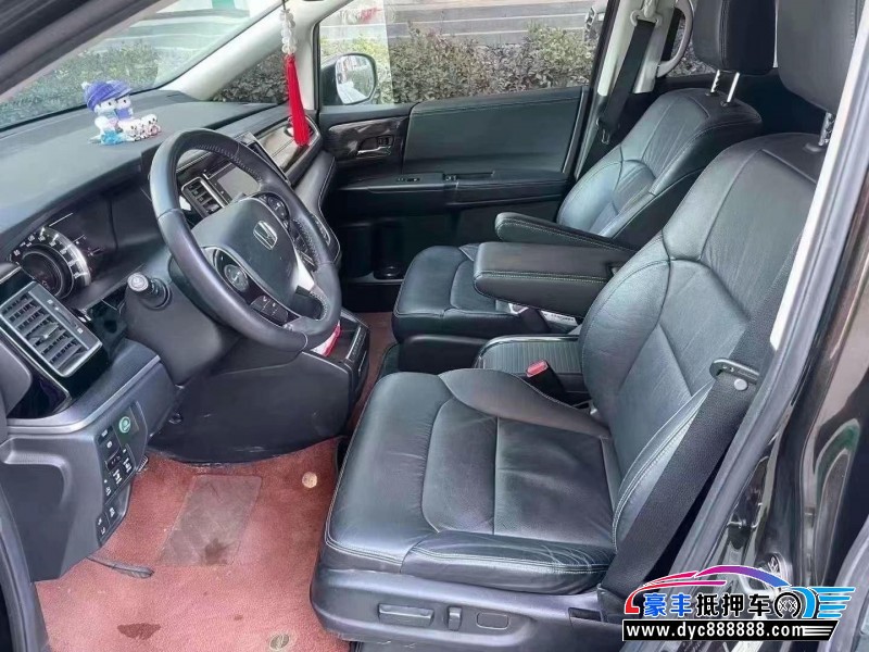 16年本田艾力绅轿车抵押车出售