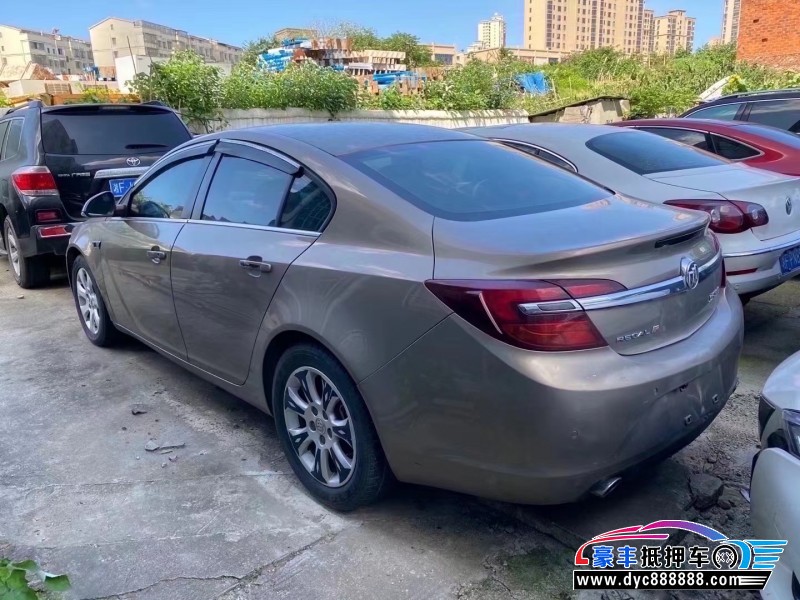 16年别克君威轿车抵押车出售