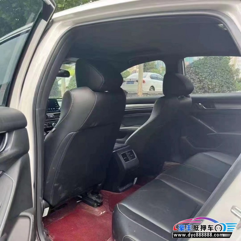 22年本田英诗派轿车抵押车出售