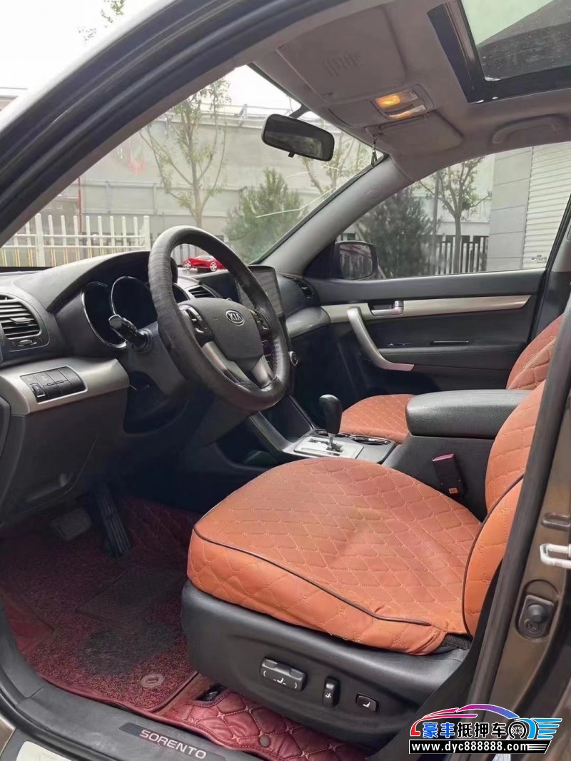 11年起亚索兰托轿车抵押车出售