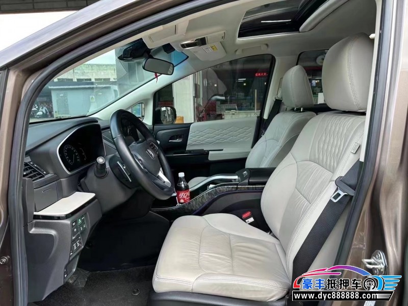 22年本田艾力绅轿车抵押车出售