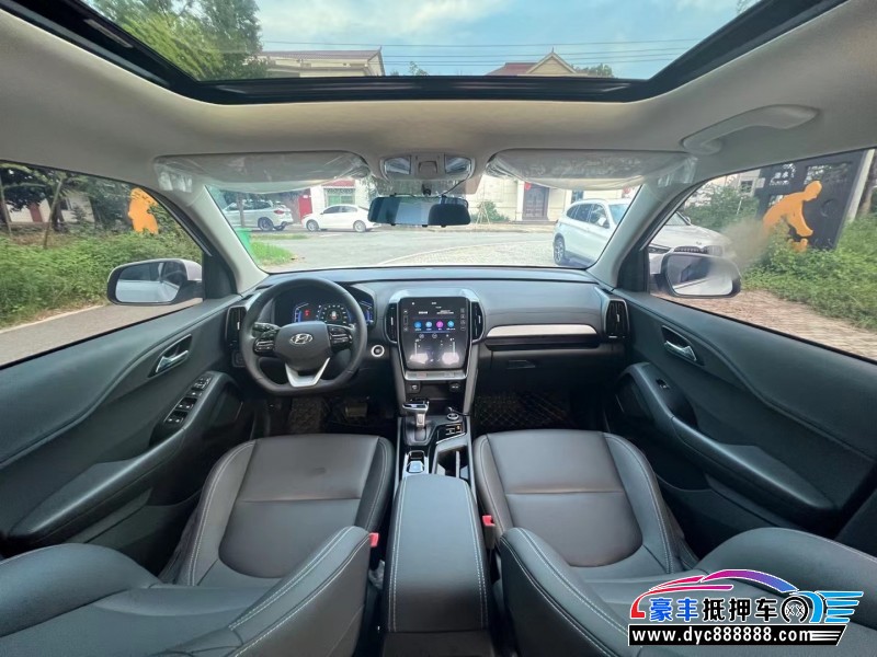 22年现代ix35SUV抵押车出售