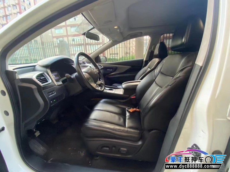 16年日产楼兰轿车抵押车出售