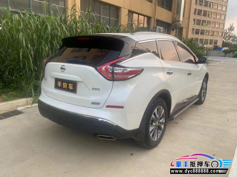 16年日产楼兰轿车抵押车出售