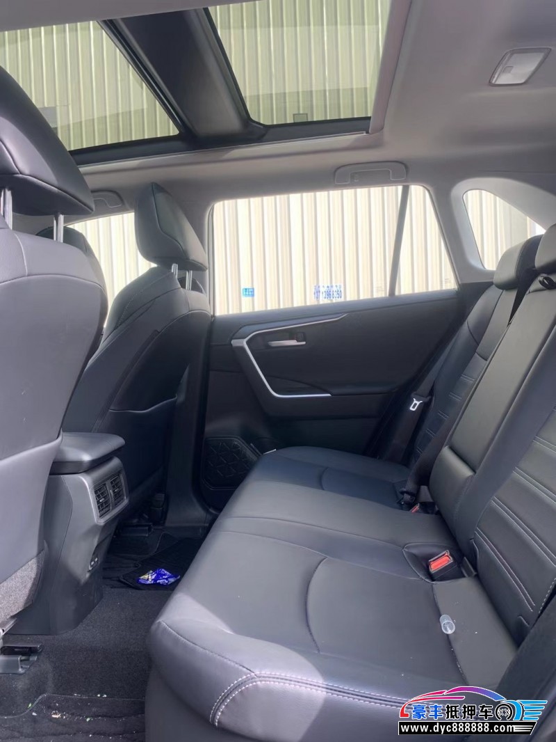 23年丰田威兰达轿车抵押车出售