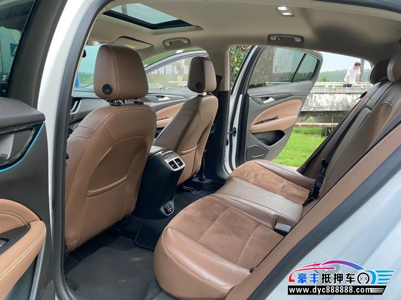 18年别克君威轿车抵押车出售