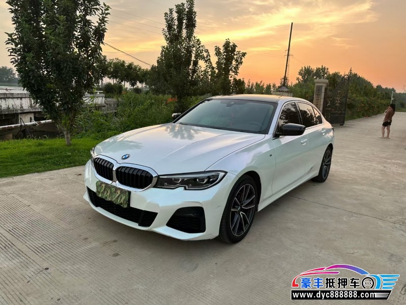 21年宝马3系轿车抵押车出售
