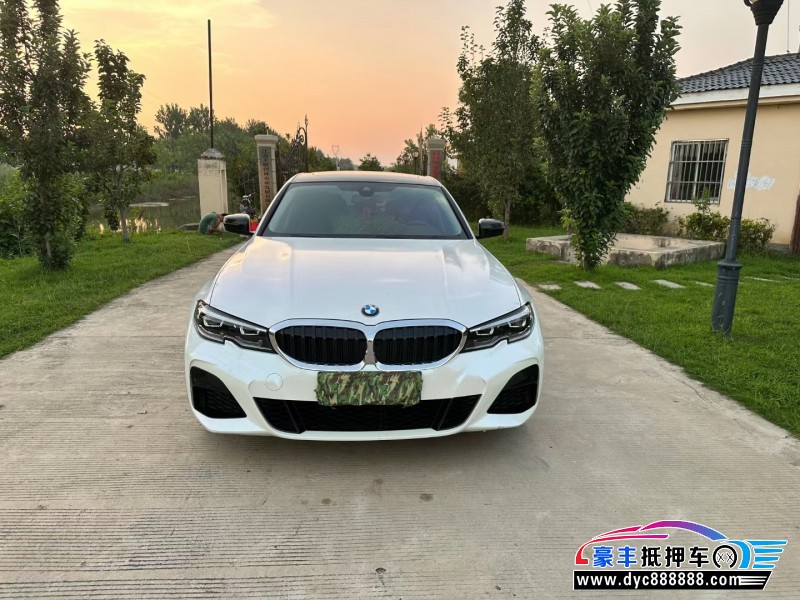 21年宝马3系轿车抵押车出售