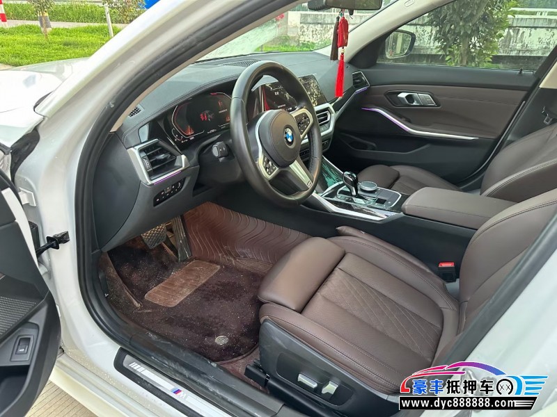 21年宝马3系轿车抵押车出售