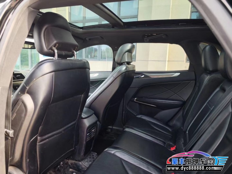 16年林肯MKC轿车抵押车出售