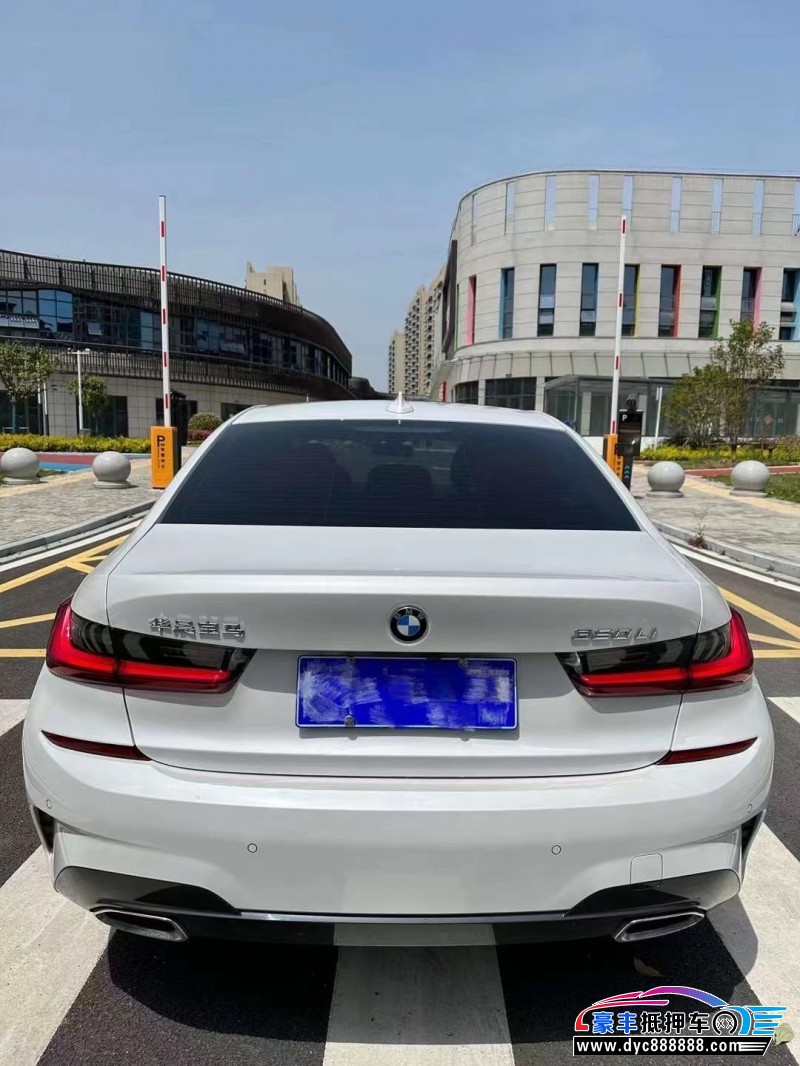 21年宝马3系轿车抵押车出售