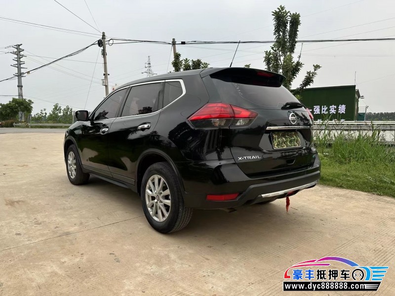 17年日产奇骏轿车抵押车出售