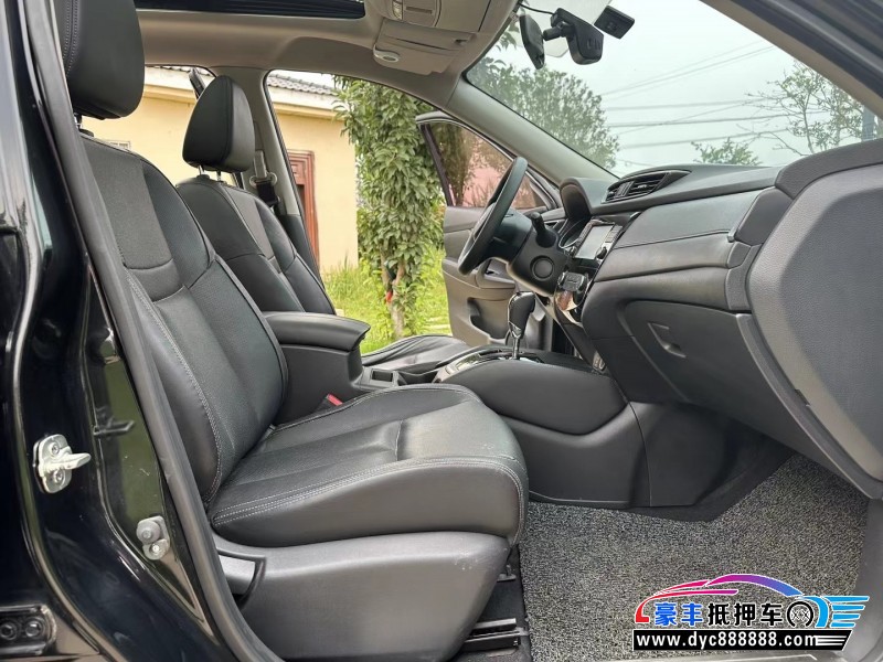 17年日产奇骏轿车抵押车出售