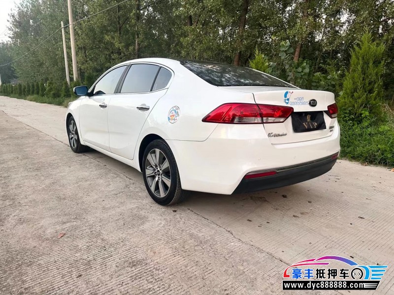 17年起亚K4轿车抵押车出售