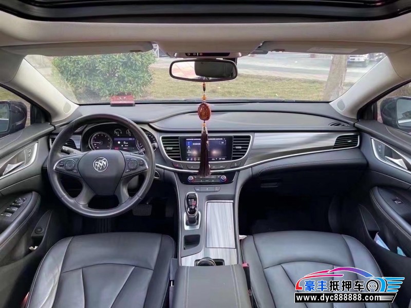 20年别克君越轿车抵押车出售