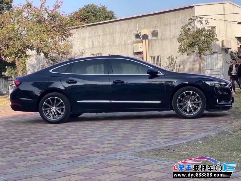 20年别克君越轿车抵押车出售