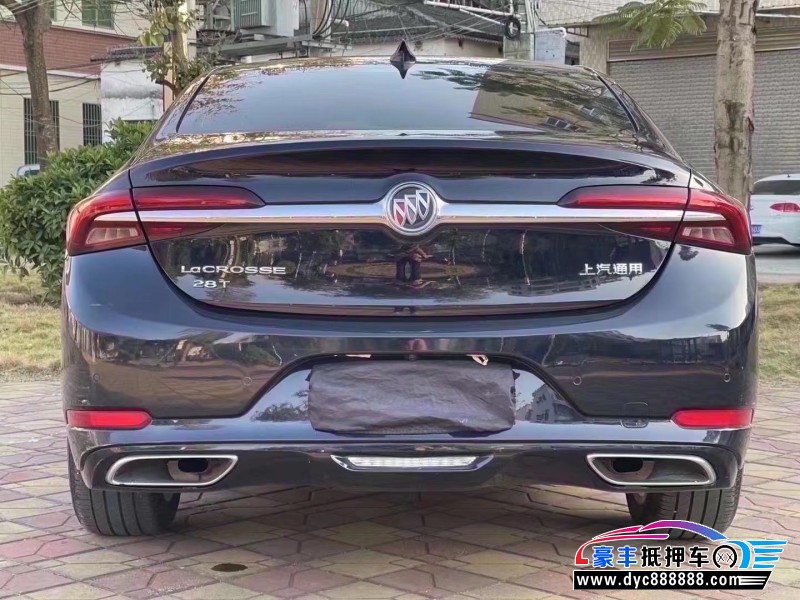 20年别克君越轿车抵押车出售