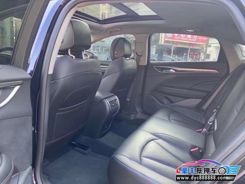 20年别克君越轿车抵押车出售