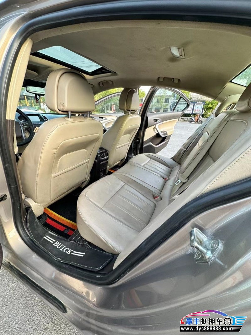 12年别克君威轿车抵押车出售