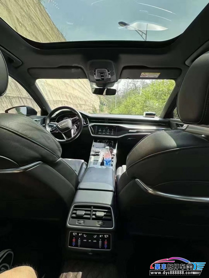 20年奥迪A6轿车抵押车出售