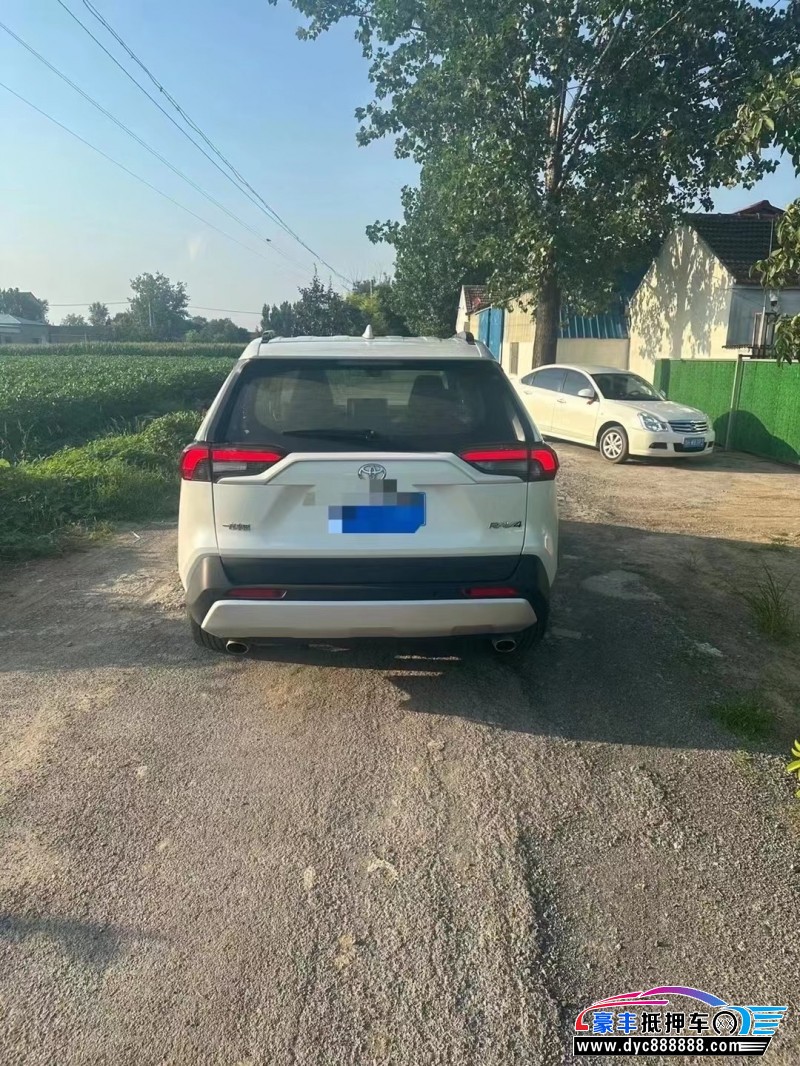 20年丰田RAV4荣放轿车抵押车出售