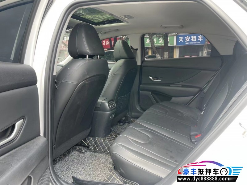 22年现代伊兰特轿车抵押车出售