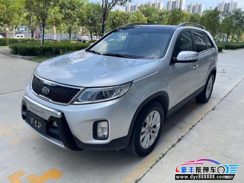 13年起亚索兰托轿车抵押车出售