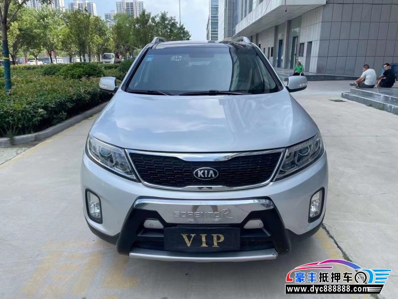 13年起亚索兰托轿车抵押车出售