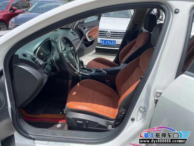 15年别克君威轿车抵押车出售