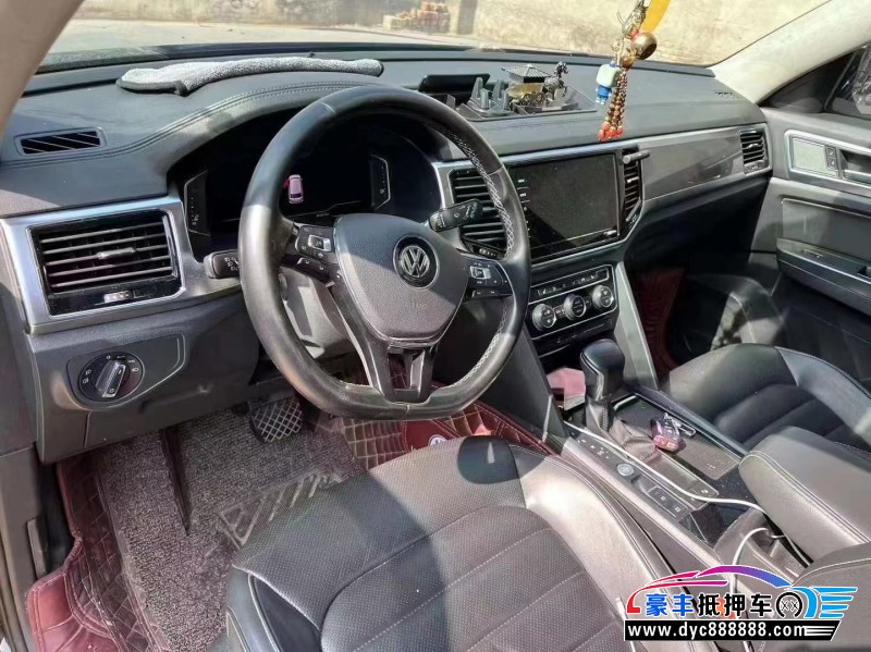 20年大众途昂轿车抵押车出售