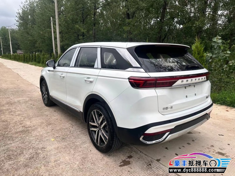 23年奔腾T99轿车抵押车出售