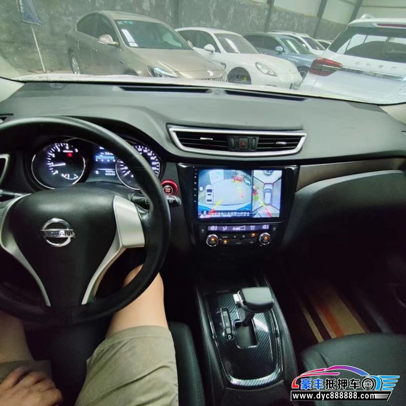 14年日产奇骏SUV抵押车出售