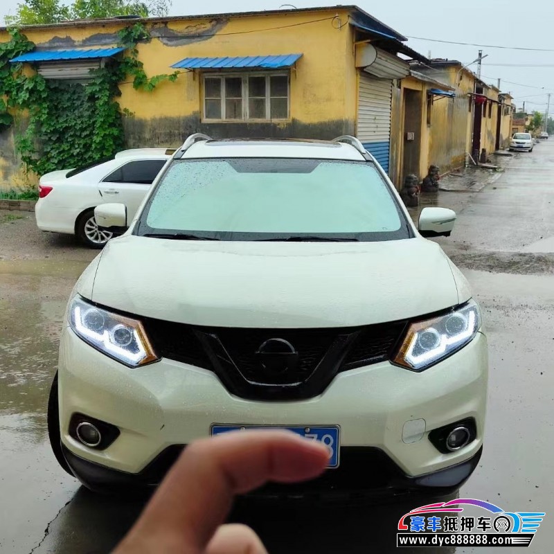14年日产奇骏SUV抵押车出售