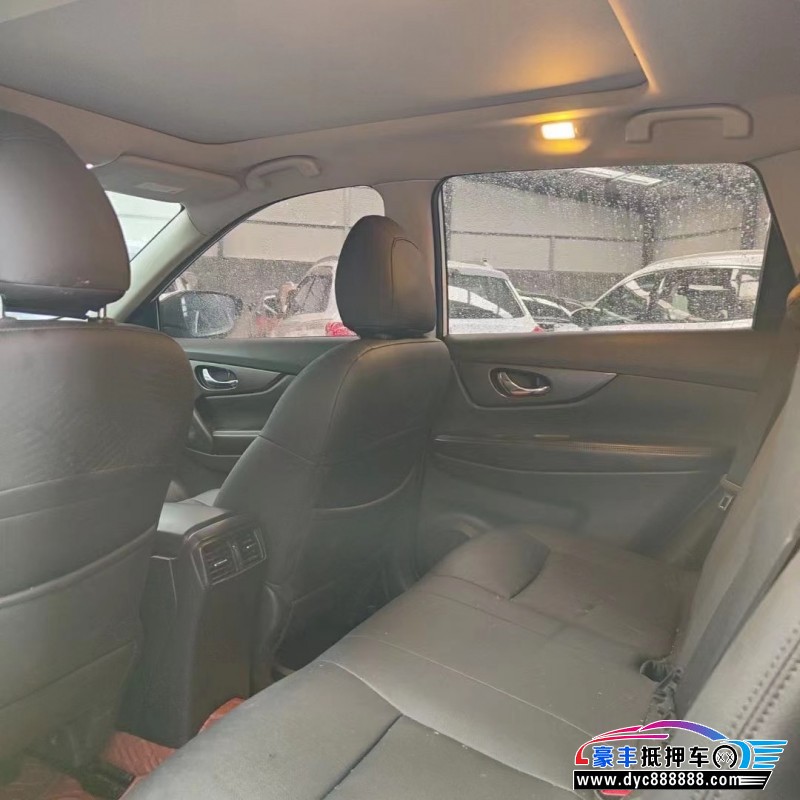 14年日产奇骏SUV抵押车出售