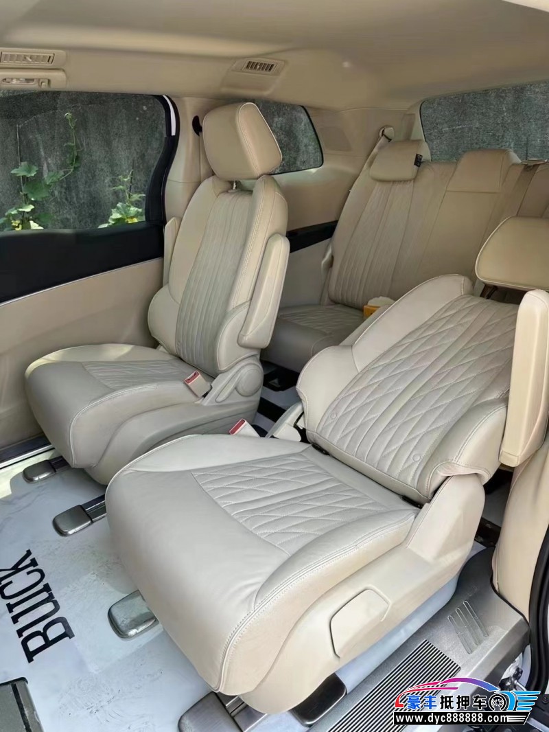 23年别克GL8轿车抵押车出售