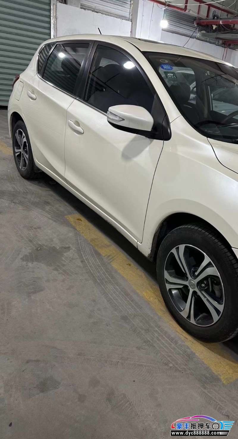 19年日产骐达轿车抵押车出售