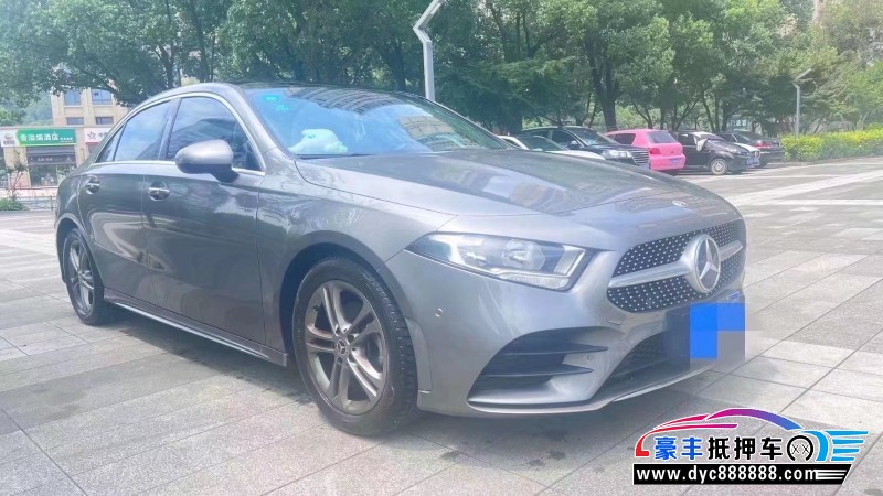 20年奔驰A轿车抵押车出售